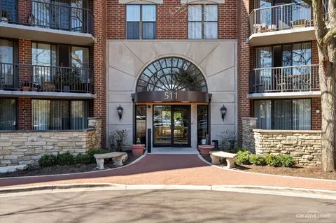 511 Aurora Ave #215, Naperville, IL 60540
