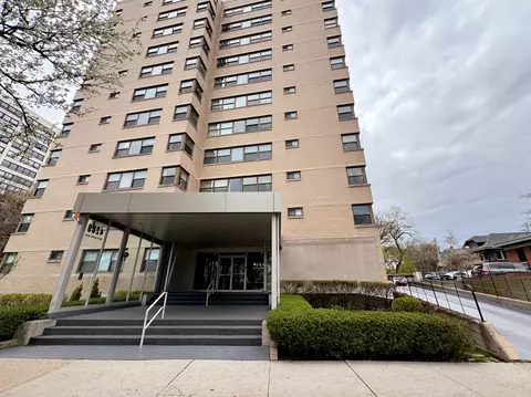 4200 N Marine Dr #603, Chicago, IL 60613