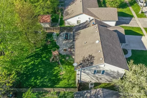 View/Area - 1196 Buttercup Ln, Bartlett, IL 60103 photo 2 of 8