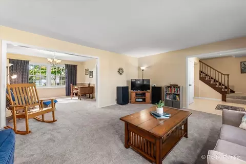 Living - 1196 Buttercup Ln, Bartlett, IL 60103 photo 3 of 4
