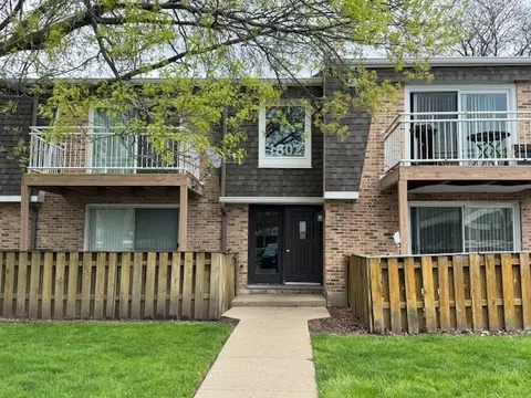 1802 Plum Grove Rd #1D, Rolling Meadows, IL 60008