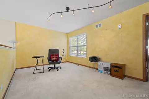 2086 Constitution Ct, Aurora, IL 60506 photo 9