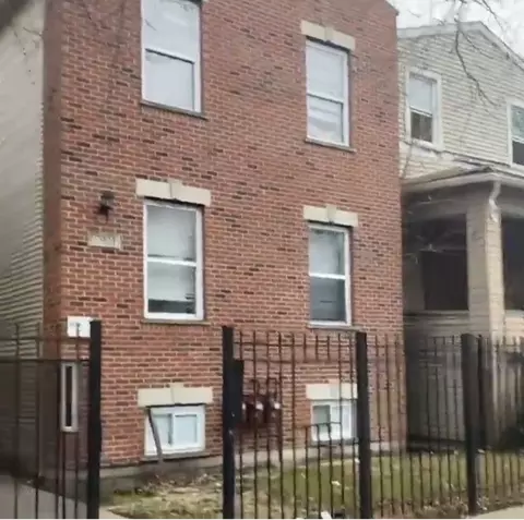 7921 S Burnham Ave, Chicago, IL 60617