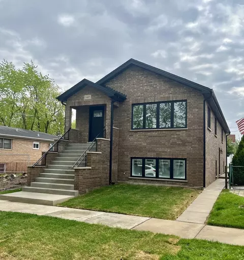5407 S Hunt Ave, Summit, IL 60501