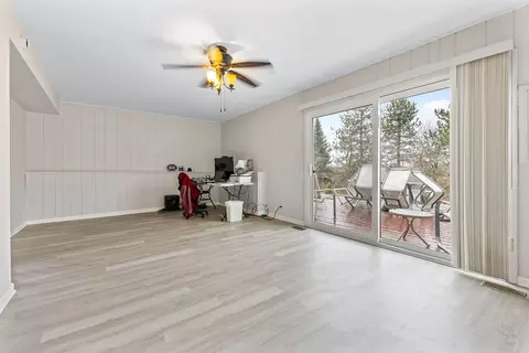 Living - 1530 Elder Dr, Aurora, IL 60506 photo 3 of 5