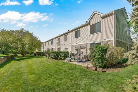 Exterior - 1531 Spaulding Rd, Bartlett, IL 60103 photo 4 of 4