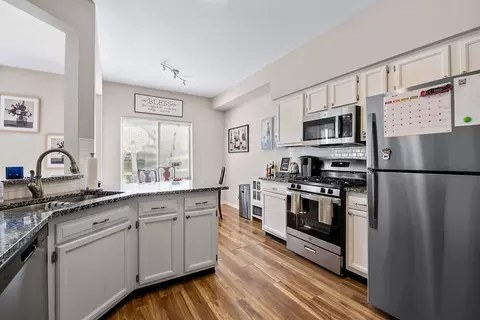 Kitchen - 1531 Spaulding Rd, Bartlett, IL 60103 photo 1 of 2