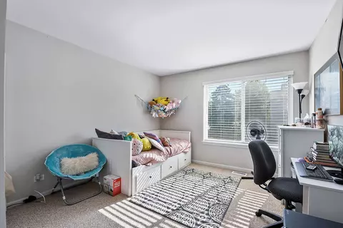 Bedroom - 1531 Spaulding Rd, Bartlett, IL 60103 photo 1 of 2