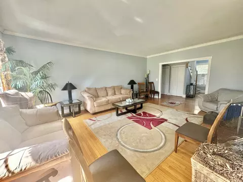 Living - 995 Bode Rd, Elgin, IL 60120 photo 2 of 6