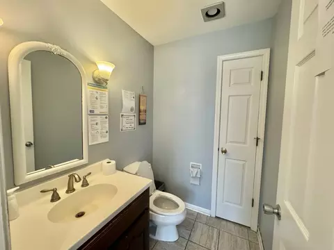 Bath - 995 Bode Rd, Elgin, IL 60120 photo 1 of 2