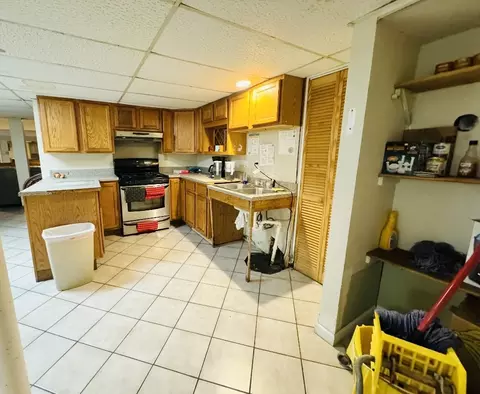 Kitchen - 995 Bode Rd, Elgin, IL 60120 photo 3 of 3