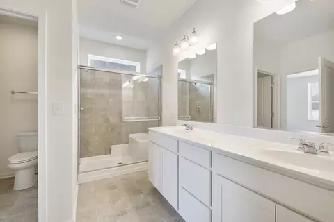 Bath - 25505 W Veranium Dr, Plainfield, IL 60544 photo 1 of 3