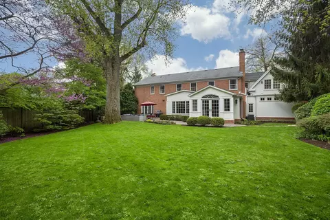 Exterior - 649 Pine St, Winnetka, IL 60093 photo 3 of 3