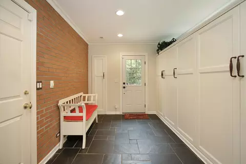 Entry Way - 649 Pine St, Winnetka, IL 60093 photo 3 of 3