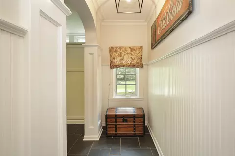 Entry Way - 649 Pine St, Winnetka, IL 60093 photo 2 of 3