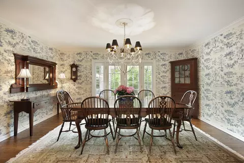 Dining - 649 Pine St, Winnetka, IL 60093 photo 1 of 2