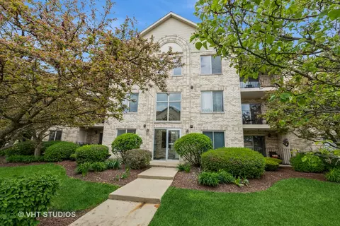 6835 Forestview Dr #2D, Oak Forest, IL 60452