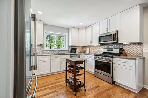 200 E View St, Lombard, IL 60148 photo 9