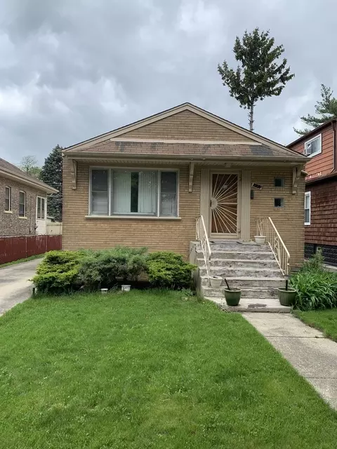 1622 S 21st Ave, Maywood, IL 60153