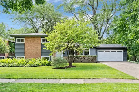 125 W Pleasant Hill Blvd, Palatine, IL 60067