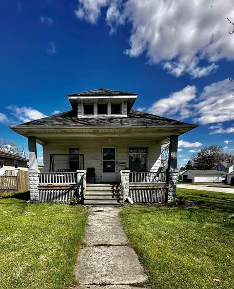 1300 Dearborn St, Joliet, IL 60435