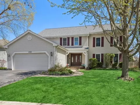 4029 N Mitchell Dr, Arlington Heights, IL 60004