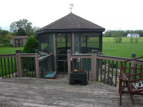 Exterior - 540 E Southmor Rd, Morris, IL 60450 photo 3 of 7