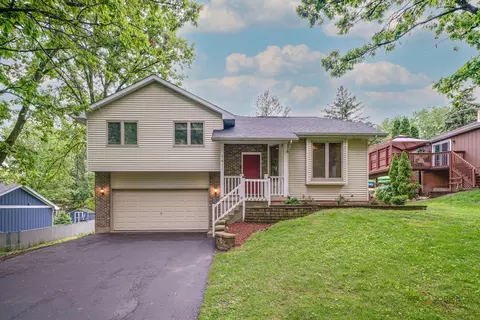 1411 W Terrace Ave, Johnsburg, IL 60051