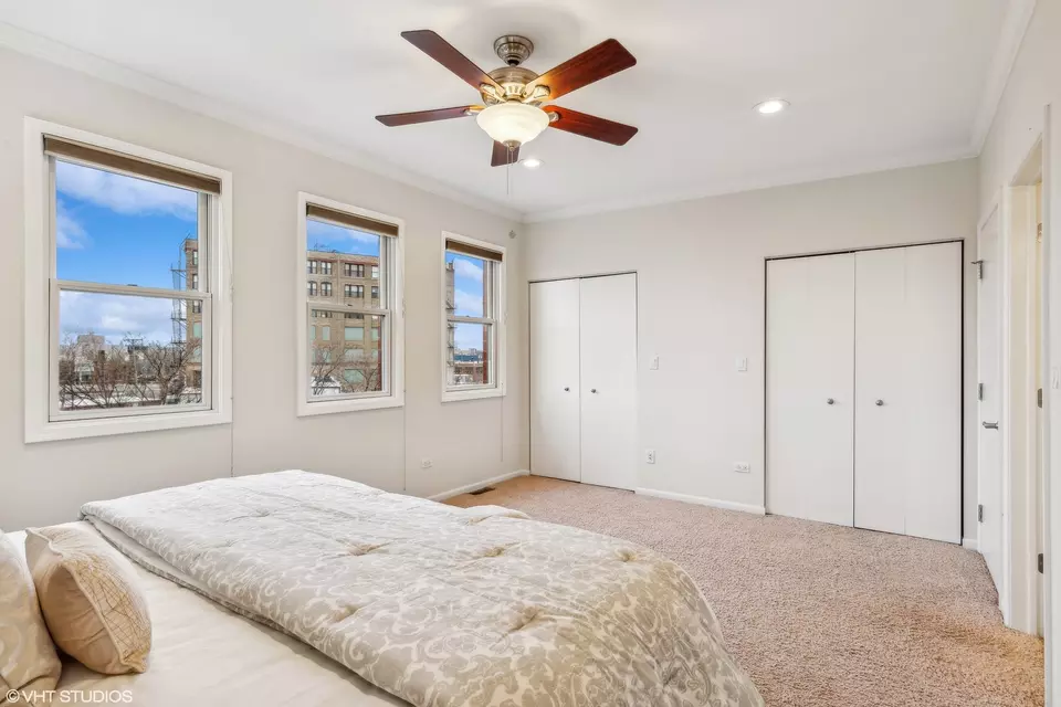  1031 N Riverwalk St, Chicago, IL 60610 photo 17