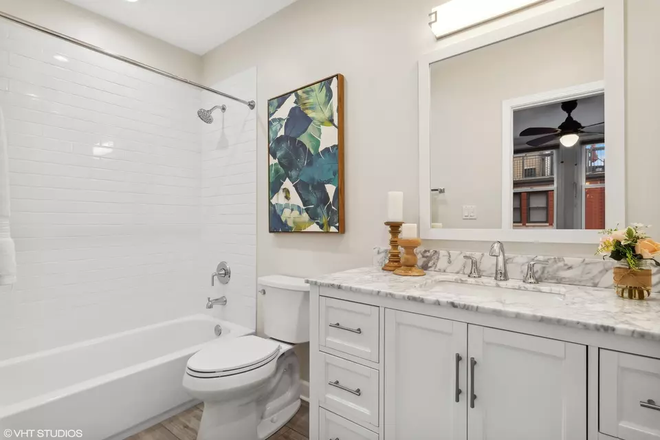  1031 N Riverwalk St, Chicago, IL 60610 photo 23