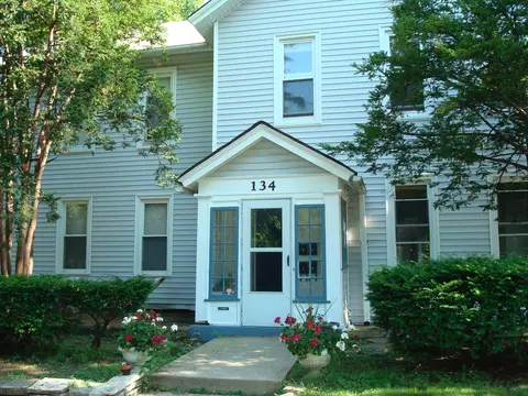 134 E Maple St, Hinsdale, IL 60521