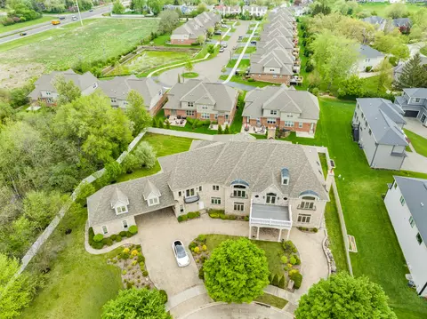 1511 Shiva Ln, Naperville, IL 60565