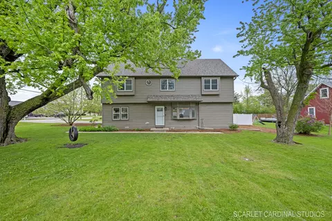 28 W766 Main St, Warrenville, IL 60555