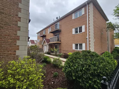 4441 N Central Ave #3W, Chicago, IL 60630