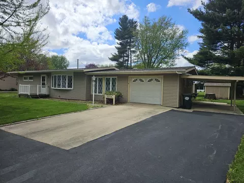 1004 Holland Dr, Rock Falls, IL 61071