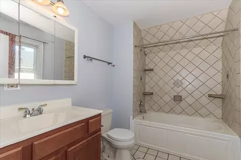417 Lovell St, Elgin, IL 60120 photo 27