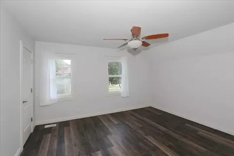417 Lovell St, Elgin, IL 60120 photo 28
