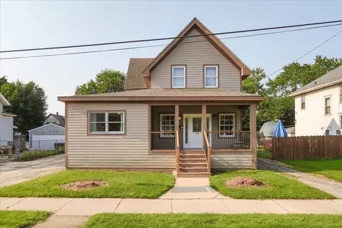 417 Lovell St, Elgin, IL 60120
