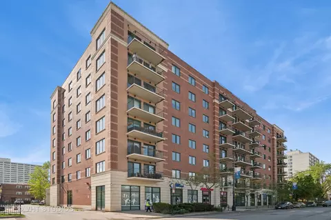 4848 N Sheridan Rd #403, Chicago, IL 60640