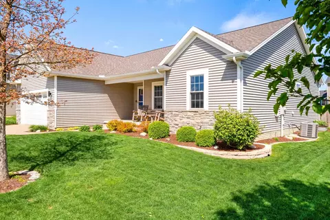 Exterior - 2434 Corinth Ln, Normal, IL 61761 photo 4 of 8
