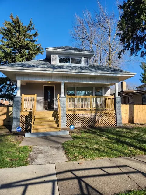 13821 S Wentworth Ave, Riverdale, IL 60827