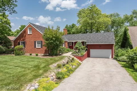5723 Carpenter St, Downers Grove, IL 60516