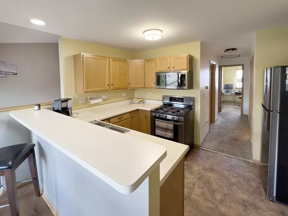 Kitchen - 981 Constance Ln #F, Sycamore, IL 60178 photo 1 of 3