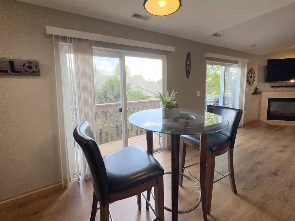 Dining - 981 Constance Ln #F, Sycamore, IL 60178 photo 1 of 1