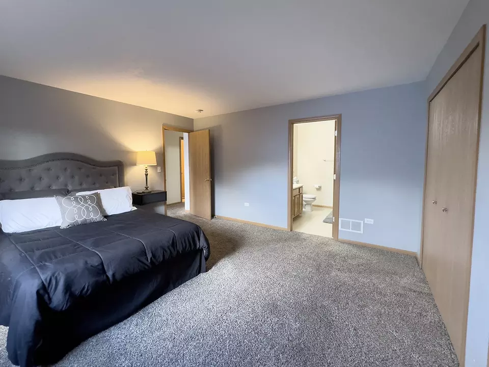 Bedroom - 981 Constance Ln #F, Sycamore, IL 60178 photo 1 of 2