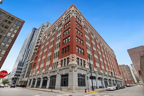 732 S Financial Pl #209, Chicago, IL 60605