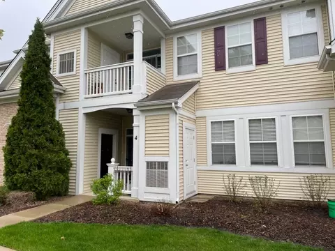 2225 Aurora Dr #4, Pingree Grove, IL 60140