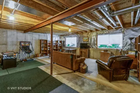 607 Waterford Rd, Elgin, IL 60124 photo 25