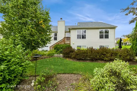 607 Waterford Rd, Elgin, IL 60124 photo 26