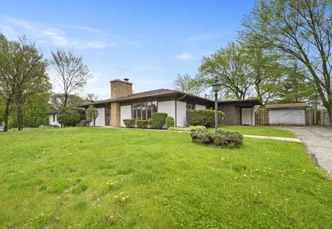920 Evergreen St, Wheaton, IL 60187